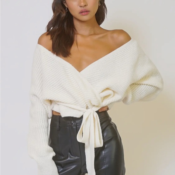 Cream Cable Knit Sweater - Picture 1 of 9